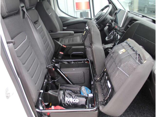 Iveco DAILY 42C18 HA8 Bakwagen Aut. Dubbellucht Laadklep Cam/Cruise/Airco