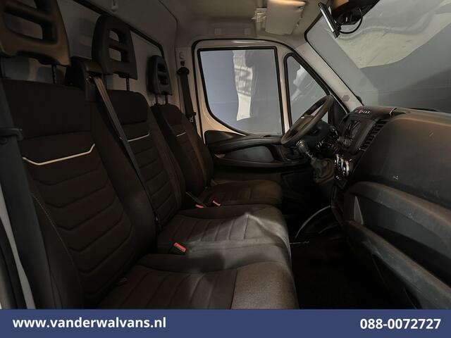 Iveco DAILY 35C16H 157pk Bakwagen Dubbel Lucht Laadklep Euro6 Airco | Camera | 1010kg laadvermogen Bijrijdersbank