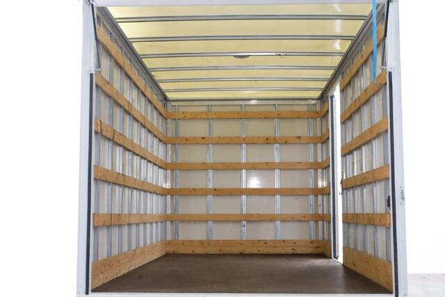 Iveco DAILY 35C14 136pk Bakwagen met laadklep en zijdeur 04-2024