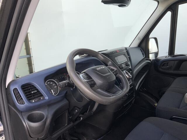 Iveco DAILY 35S16V 2.3 352 L2H1 Automaat Airco Cruise 3 Zits Alu Velg Trekhaak 3500 kg & Opstap Euro 6