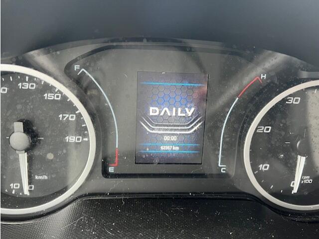 Iveco DAILY 35S14 2.3D 352 L2H2 AIRCO KLIMA NAV EURO6