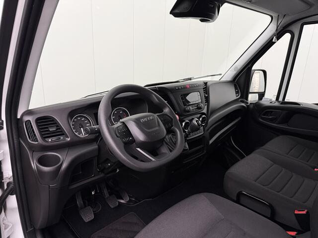 Iveco DAILY 35S16 L2H2 | 3500 Kg trekgewicht ( 2024) | Airco | Betimmering | 3-Zits