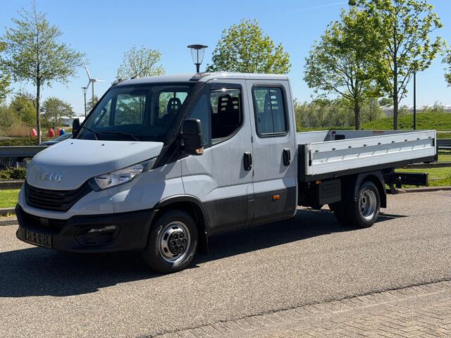 Iveco DAILY 35C18 Dubbelcabine Openlaadbak Automaat Airco Cruisecontrol Trekhaak