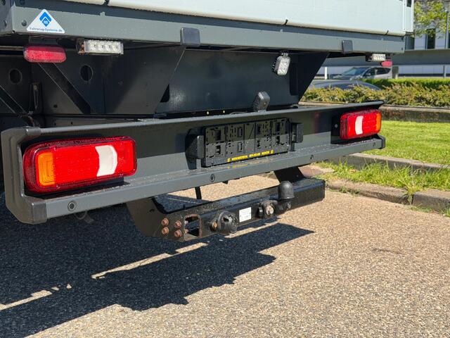 Iveco DAILY 35C18 Dubbelcabine Openlaadbak Automaat Airco Cruisecontrol Trekhaak