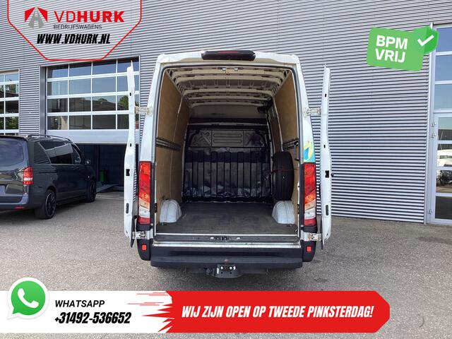 Iveco DAILY 35S14V 2.3 L2H2 EXPORT Gev.stoel/ 3.5T trekverm./ 270gr deuren/ Carplay/ Camera/ Climate/ Cruise/ Trekhaak
