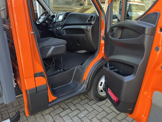 Iveco DAILY 35C14 2.3 375 Laadklep 500kg Trekhaak 3500kg trekgewicht Airco 2-Persoons Open laadbak Pick-up P-up Telefoonverbinding Euro 6 Bakwagen