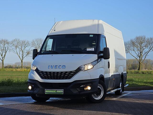 Iveco DAILY 35S14 L2H2 L2H2, automaat, airco, kachel, cruise, trekhaak L2H2, automaat, airco, kachel, cruise, trekhaak.