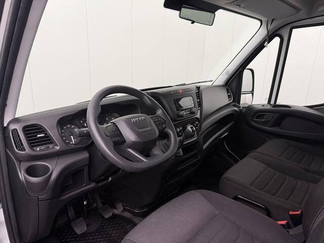 Iveco DAILY 35C16 3.0L Bakwagen+Laadklep | Dakspoiler | Airco | Cruise | 3-Zits