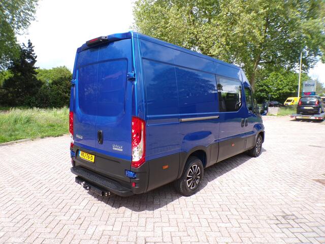 Iveco DAILY 35S18HV 3.0 Automaat Dubbele cabine *UNIEK!*