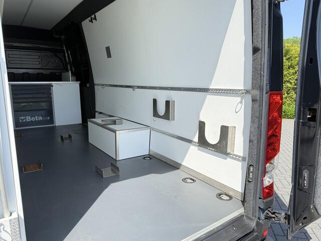 Iveco DAILY 35C21 3.0 210 PK AUTOMAAT L3H2 N1 / MOTORSPORT INRICHTING / LUIFEL / LUCHTSLANG / DUBBEL LUCHT / 3-ZITS
