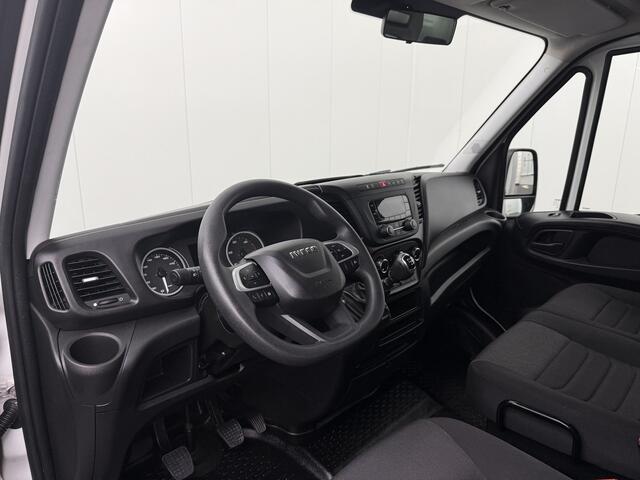 Iveco DAILY 35S16 Bakwagen+Laadklep | 2,38 Mtr Binnenhoogte | Airco | Cruise | 3-Zits