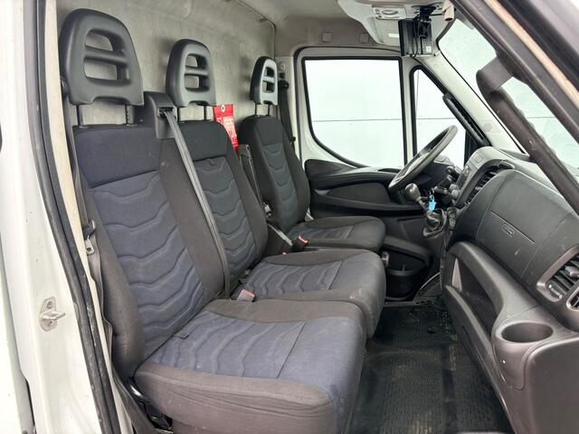 Iveco DAILY 35C14 2.3 L2H2 Dubbellucht Airco Camera Trekhaak 3,5t