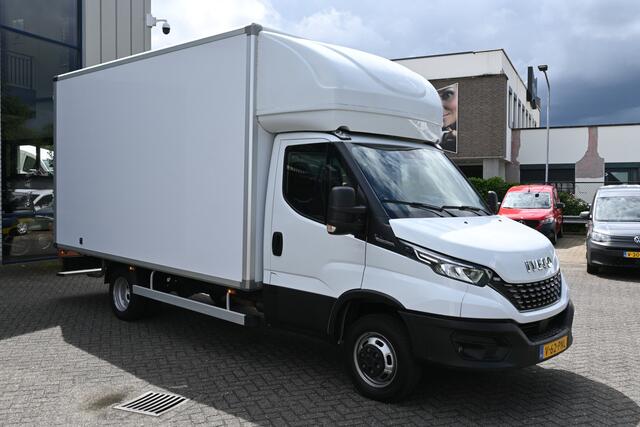Iveco DAILY 35C18 3.0 180 pk Hi-Matic Bakwagen LED, Geveerde stoel, Camera, Spiegelbak