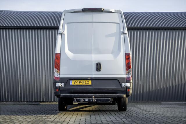 Iveco DAILY 35S14V 2.3 L2H2 | Automaat | Trekhaak | Euro 6 | Cruise | Climate | 3500 KG Trekgewicht