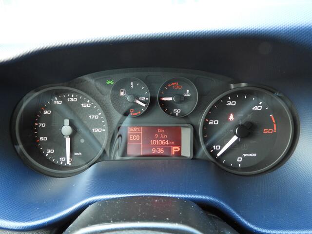 Iveco DAILY 35S12V 2.3 352 H3 L AUT | 3.500 kg. TREKHAAK | CRUISE CONTROL | AIRCO