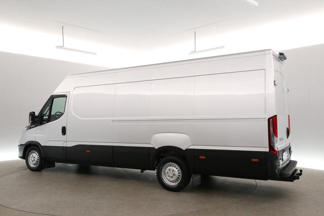 Iveco DAILY 35S16A8 157PK L3H2 | 3500KG Trekgew. | Trekhaak | Luchtvering | Aut. | Camera | Clima | 3 Zits | Cruise | Navi