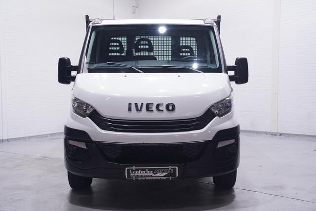 Iveco DAILY 35S12 120 pk Pick Up / Open Laadbak LxBxH 350x207x 40 cm, Trekhaak 3.500 kg, 3-Zits