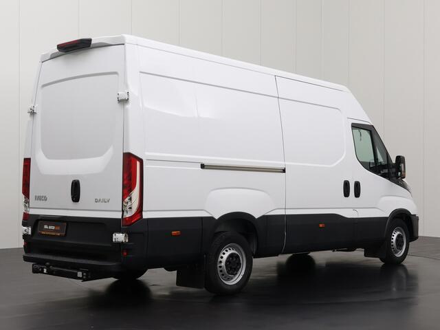 Iveco DAILY 35S16 L2H2 | 3500Kg Trekhaak | Airco | 3-Zits | Betimmering