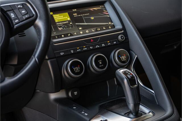 Jaguar E-Pace 2.0 P200 AWD 20'' - Head-up - Black
