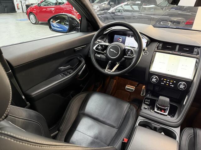Jaguar E-Pace 1.5 P300e AWD R-Dynamic HSE, 309Pk, 2021, Volledig leder, Dealer onderhouden, Alcantara hemel, Cruise control, 360" camera, Climate control, Stoelverwarming,