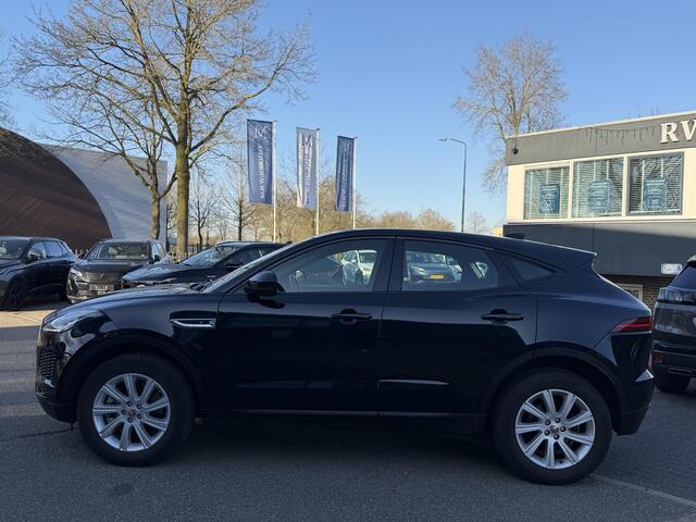Jaguar E-Pace 2.0 P200 AWD R-Dynamic VAN: 31.900,- VOOR 29.877,- UW LENTEVOORDEEL: 2.023,- | RIJKLAARPRIJS INCL 12 MND BOVAG GARANTIE| PANO| ELEK. ACHTERKLEP| ELEK. STOEL| LEER| TREKHAAK LED