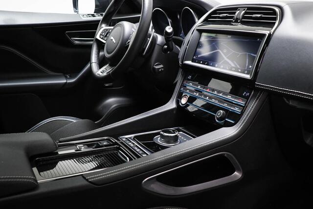 Jaguar F-PACE 2.0t AWD Portfolio | PANORAMADAK | STUURVERWARMING | APPLE | CAMERA