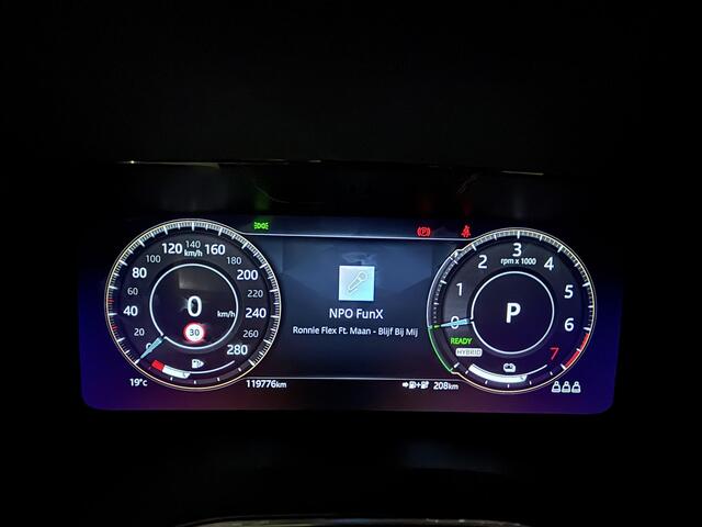 Jaguar F-PACE 2.0 P400e PHEV Limited Edition R-Dynamic SE | Apple Carplay/Android Auto | elektrisch glazen panorama-dak | cruise control adaptief |