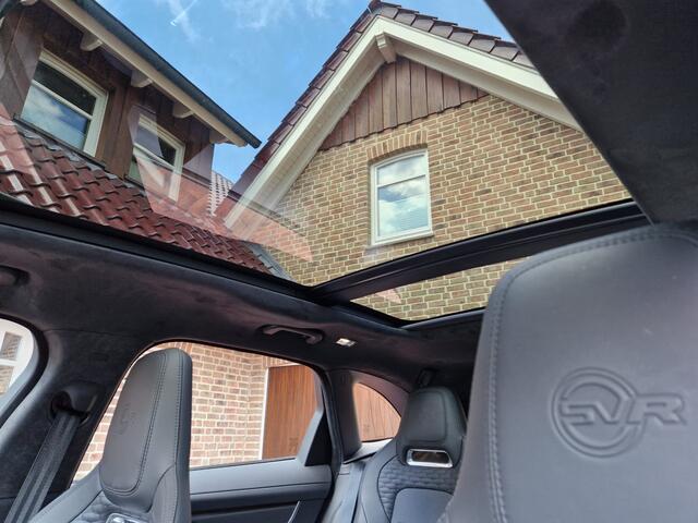 Jaguar F-PACE 5.0 P550 V8 SVR Panoramadak Head-Up Carbon 22 Inch zomer en 21 Inch winterInch