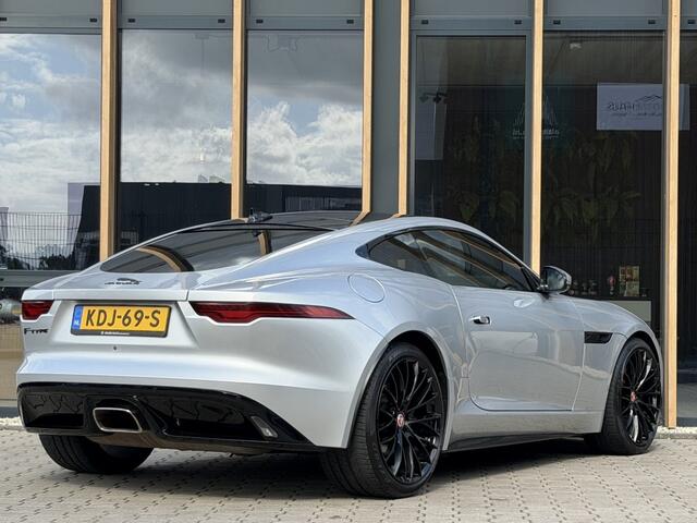 Jaguar F-TYPE P300 RWD R-Dynamic