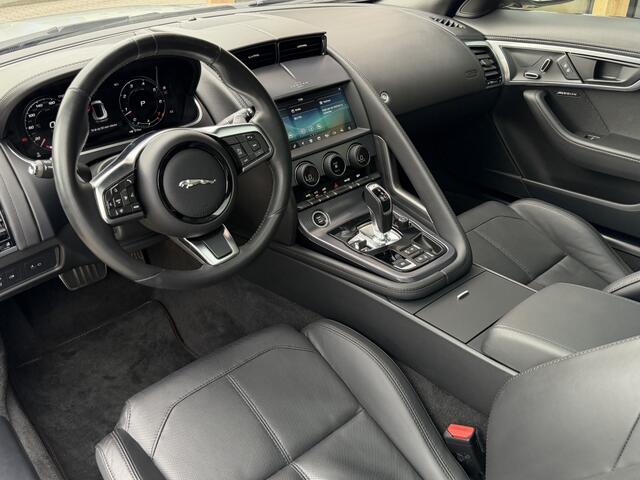 Jaguar F-TYPE P300 RWD R-Dynamic