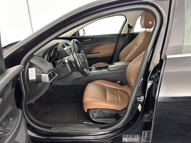 Jaguar XE 2.0 D Pure Aut. *FULL-LEATHER | NAVI-FULLMAP | COMFORT-SEATS | CAMERA | ECC | PDC | CRUISE | 17''ALU*