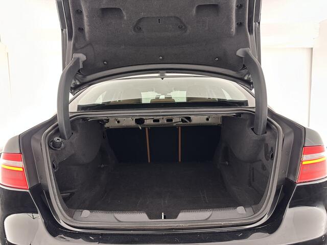 Jaguar XE 2.0 D Pure Aut. *FULL-LEATHER | NAVI-FULLMAP | COMFORT-SEATS | CAMERA | ECC | PDC | CRUISE | 17''ALU*