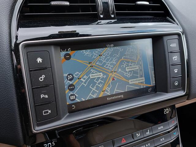 Jaguar XE 2.0 D 163pk Automaat Portfolio Premium Business Pack | Origineel NL | Navi | Bi-Xenon | Clima | Cruise | Leder+Verwarmd+Elek.Verstel | Pdc V+A+Camera | Rijstrook+Licht+Regensensor | 19''lm