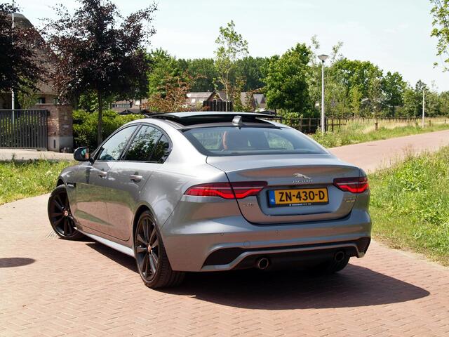 Jaguar XE 2.0 P250 HSE | R-Dynamic | Panoramadak | Camera | Apple Carplay | Cruise Control | Leer | Automaat |