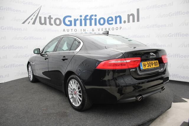 Jaguar XE 2.0t Pure keurige sedan