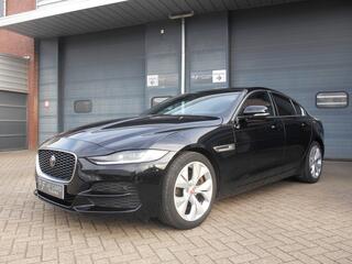 jaguar-xe-2.0-250pk-automaat-adapti