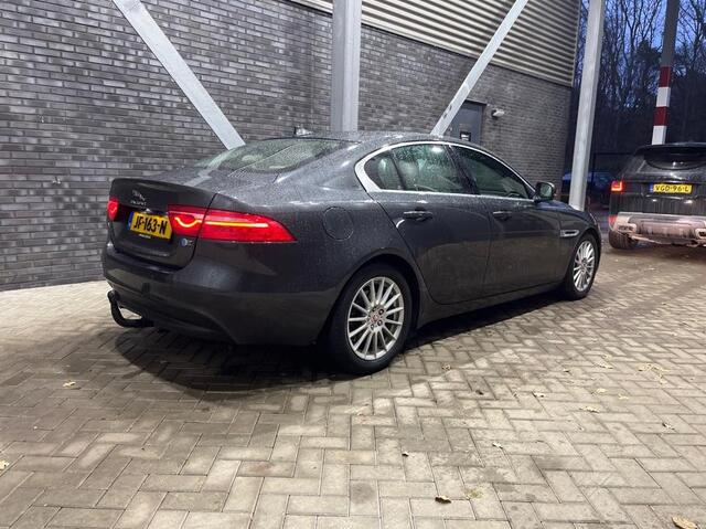 Jaguar XE 2.0 D Portfolio | Automaat | Leder | Trekhaak | Camera | Stoelverwarming