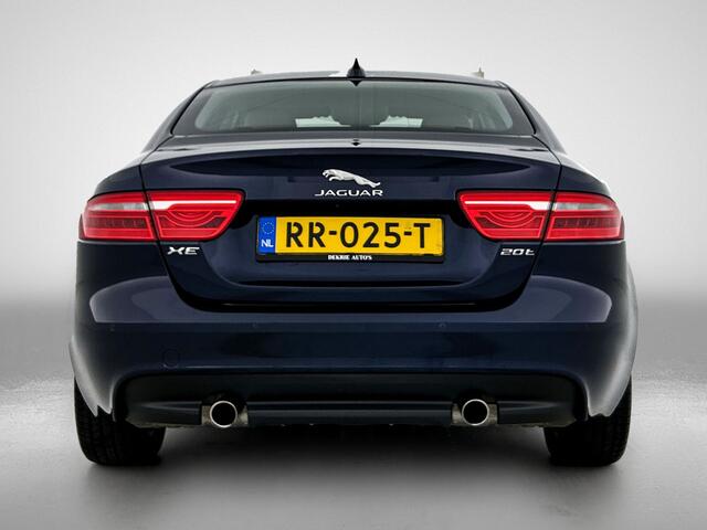 Jaguar XE 2.0 Prestige Automaat / Navigatie / Leder / Cruise-ctr. / Lmv 17"/ Stoelverw. / Camera / Apk 11-2026