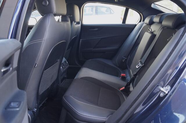 Jaguar XE 2.0T 200pk Automaat R-Sport -NAVI-ECC-PDC-