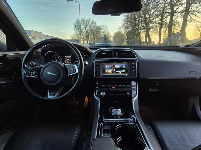 Jaguar XE 2.0 D R-Sport