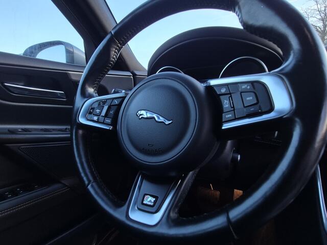 Jaguar XE 2.0 D R-Sport