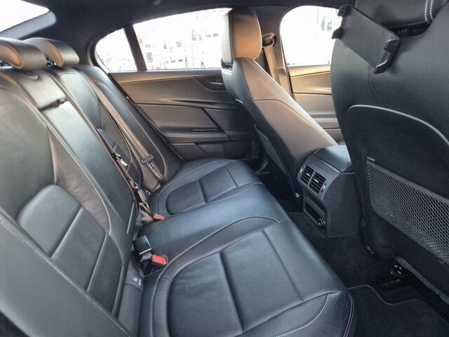 Jaguar XE 2.0 D R-Sport