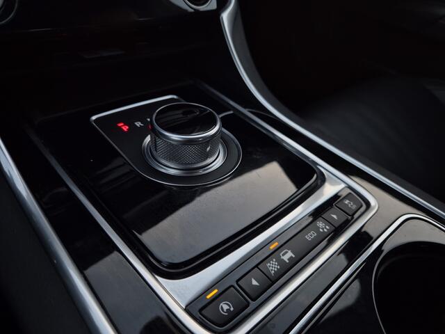 Jaguar XE 2.0 D R-Sport