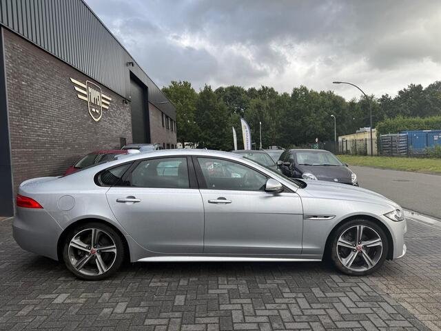 Jaguar XF 2.0d Portfolio | 2E EIGENAAR | 12MND GARANTIE | DEALER ONDERHOUDEN | LED | AUTOMAAT | CARPLAY | NAVI | LEDER | MERIDIAN |
