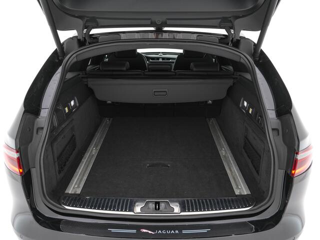 Jaguar XF Sportbrake 2.0d Portfolio Aut. *PANO | LEATHER | FULL-LED | MEMORY-PACK | DIGI-COCKPIT | HEATED-COMFORTSEATS | NAVI-FULLMAP | CAMERA | PRIVACY-GLASS | SHIFTPADDLES | AMBIENT-LIGHT | ECC | PDC | CRUISE | 20''ALU*