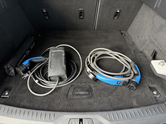 Jaguar i-Pace EV400 4WD Aut. SE Edition 90kWh | Leder | Camera | Meridian | Memory | Matrix | 4x4