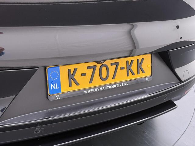 Jaguar i-Pace EV320 S Business Pack 90 kWh 3-FASE lader | SOH 100% | VAN: ¤27.900,- VOOR: ¤25.877,- UW EINDEJAARSVOORDEEL: ¤2.023 |