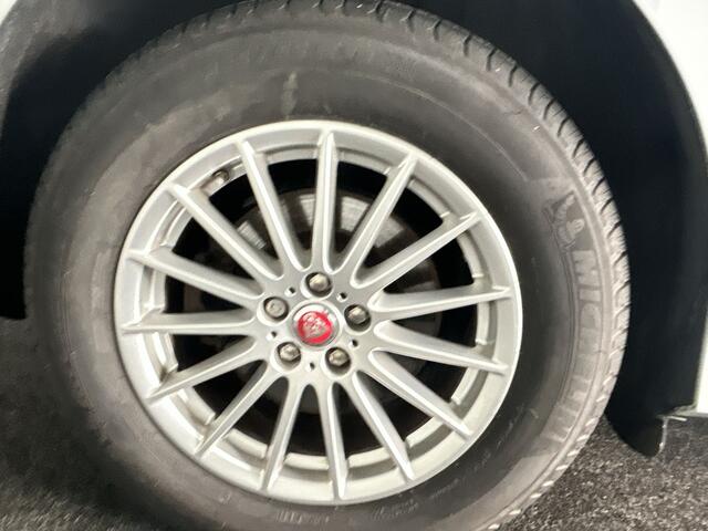 Jaguar i-Pace EV400 SE 90 kWh Lederen bekleding | Meridian Geluidsysteem | Alarm