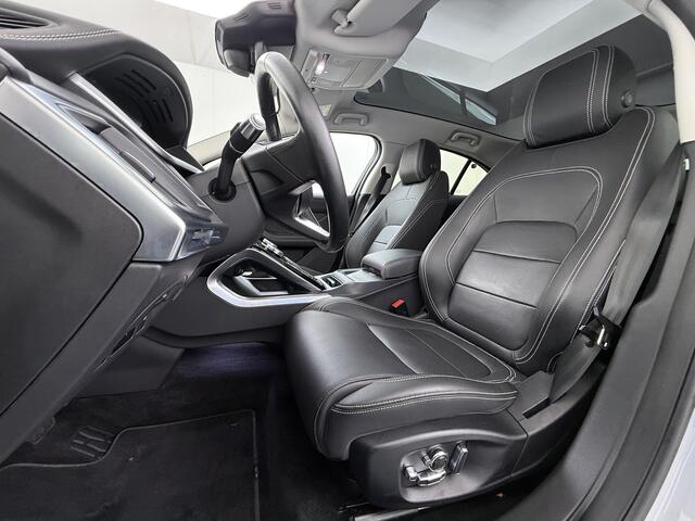 Jaguar i-Pace EV400 pk HSE First Edition 90 kWh AWD Pano-Dak Elektr.+Leer+Memory (Active-Air Suspension-)Luchtvering Matrix-LED Meridian®-Surround Audio 360°Camera Adap.Cruise Apple Carplay Android Auto Lmv 20" DAB Bluetooth Led Stuur-Stoel-Achterbank-Voorruitverwarmin