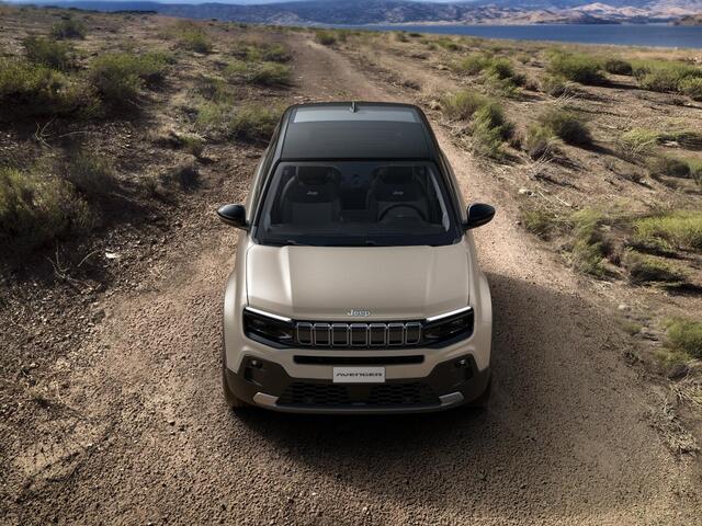 Jeep Avenger 1.2 e-Hybrid Summit | Winter Pack | Schuif/Kanteldak | Infotaiment&Convenience Pack | Bicolore